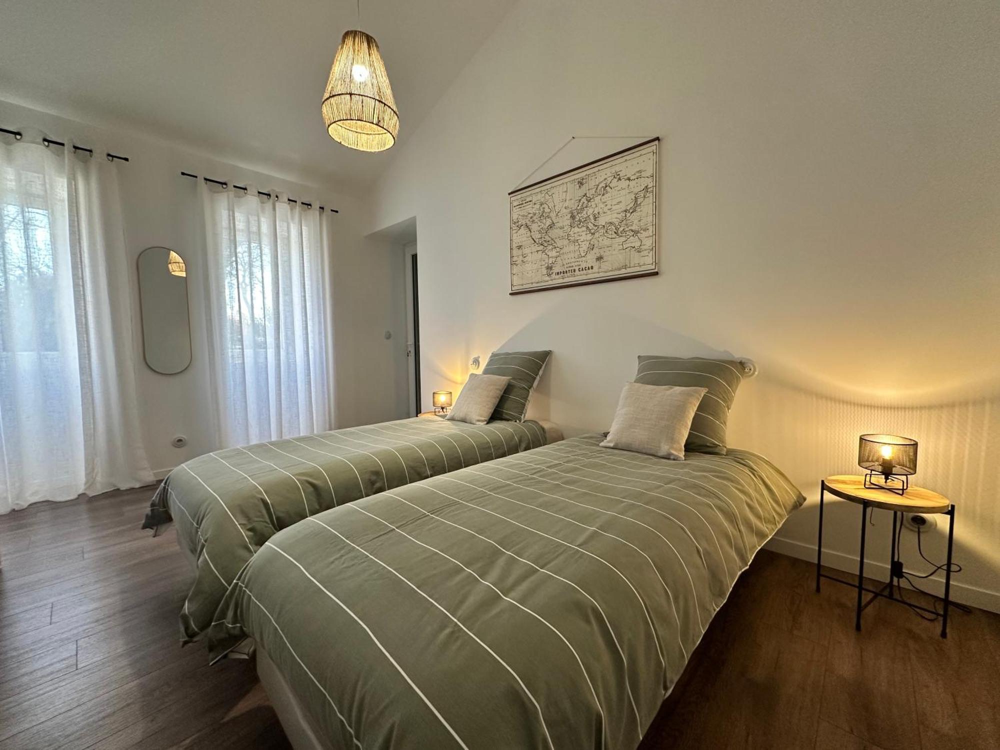 Maison De Vacances Gondrin Экстерьер фото